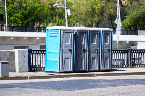 Porta potty delivery and setup in Chattahoochee, FL
